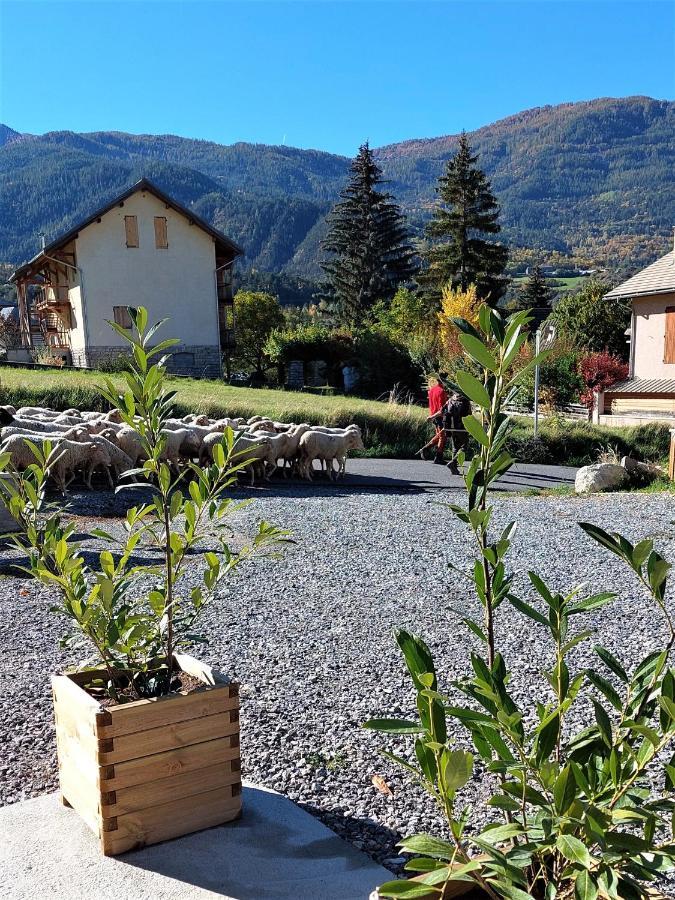 Le Pré Fleuri Nouveau sur Guillestre Appartements neufs Meublé de tourisme classé 3 étoiles Exterior foto